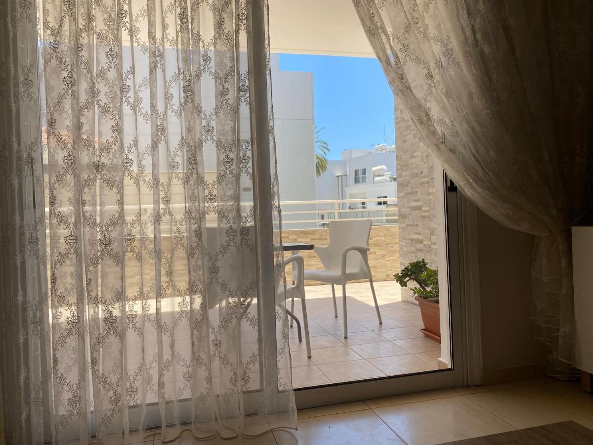 Holiday City Center Lejlighed Larnaca Eksteriør billede